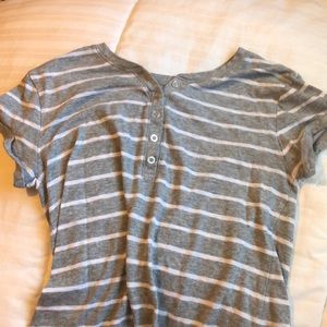 grey and white button tee